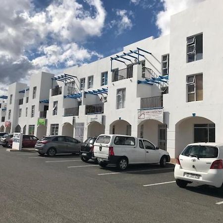 Modern Secure Apartment In Strand - Little Greece Екстер'єр фото